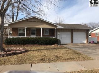 55 Rambler Rd, Hutchinson, KS 67502