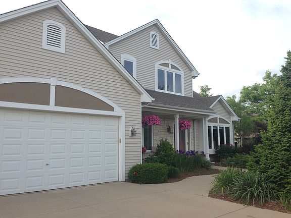 3rd image of 9037 S Deerbrooke Ct