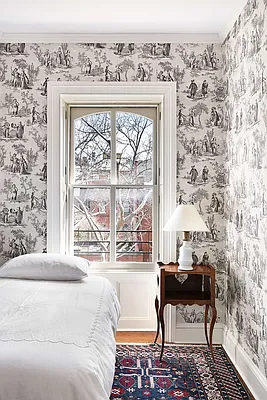 Sold by Compass | media 10