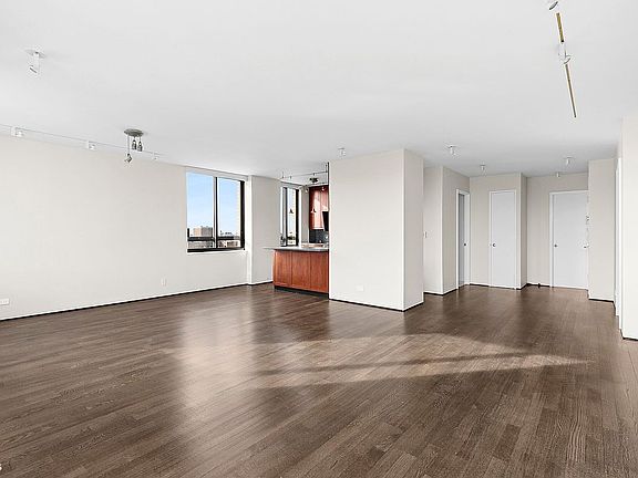 3rd image of 171 E 84th St APT 35E