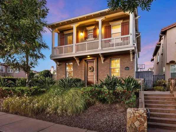 8400 Reagan Gln, San Diego, CA 92127