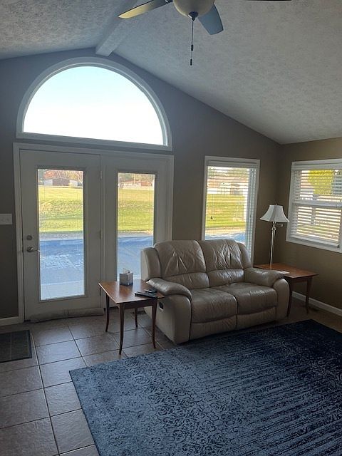 2nd image of 3666 Greenway Ct