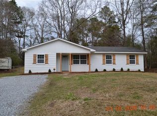 26 Bayview Dr, Phenix City, AL 36869
