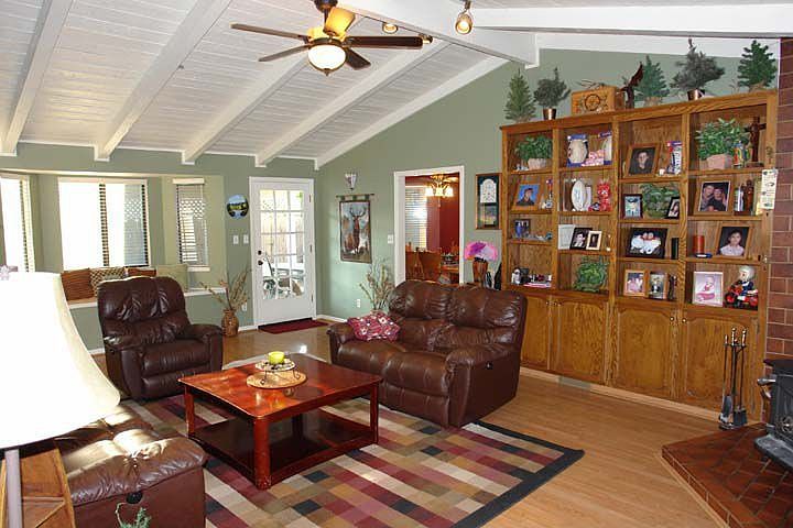 1st image of 519 Nevins Dr