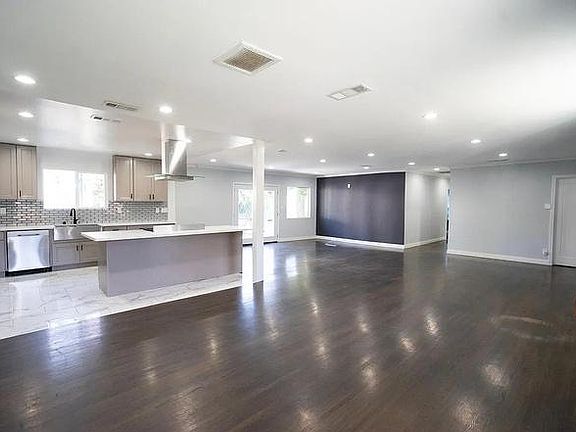 2nd image of 5808 Magnolia Ave