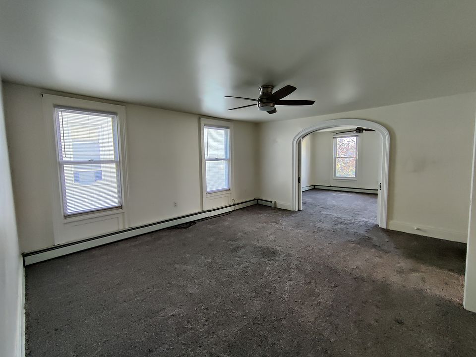 1st image of 29 1st St Unit 2