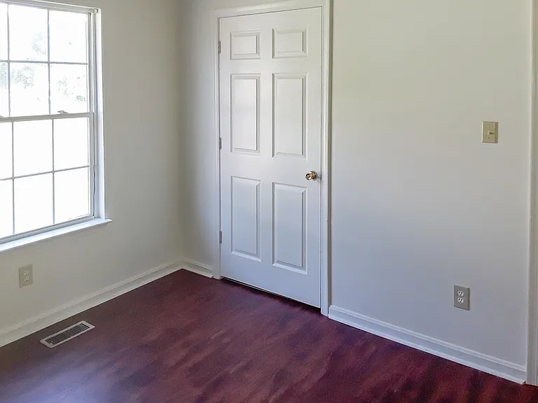 206 Lancaster Creek Dr — Photo 5