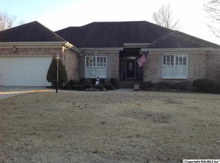 988 Heatherwood Dr SE, Huntsville, AL 35802
