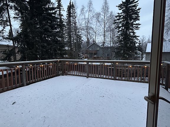 5th image of 9715 Sinina Pl