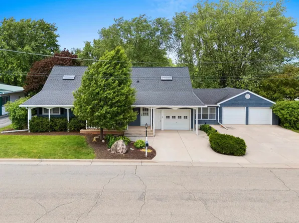 878 Utica St, Chilton, WI 53014