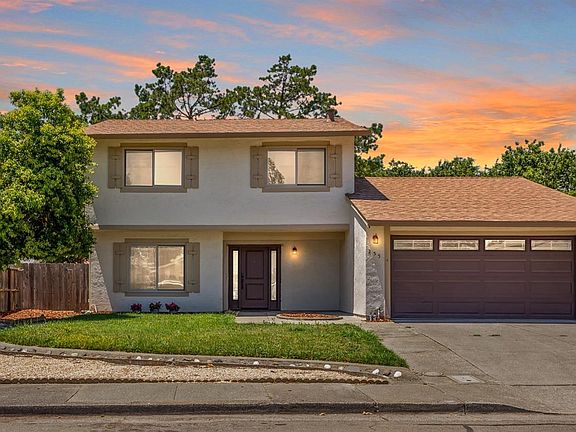 3rd image of 255 Columbus Drive