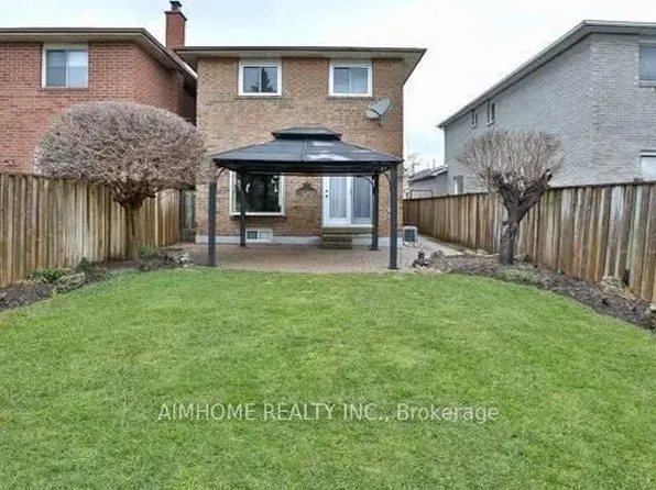 107 Trothen Cir, Markham, ON L3P 4H3