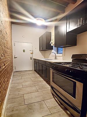 2nd image of 788 Park Pl #4A