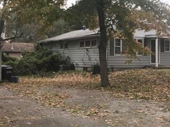 3rd image of 1611 W 21st St