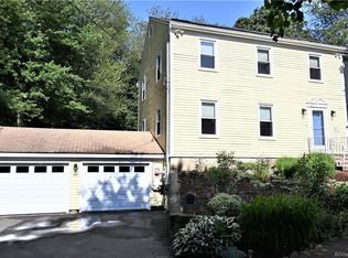 26 Ridge Dr N, Old Saybrook, CT 06475