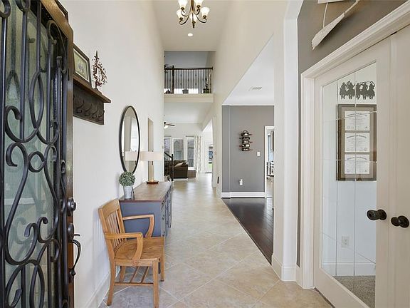 2nd image of 4218 Fenetre Forest St