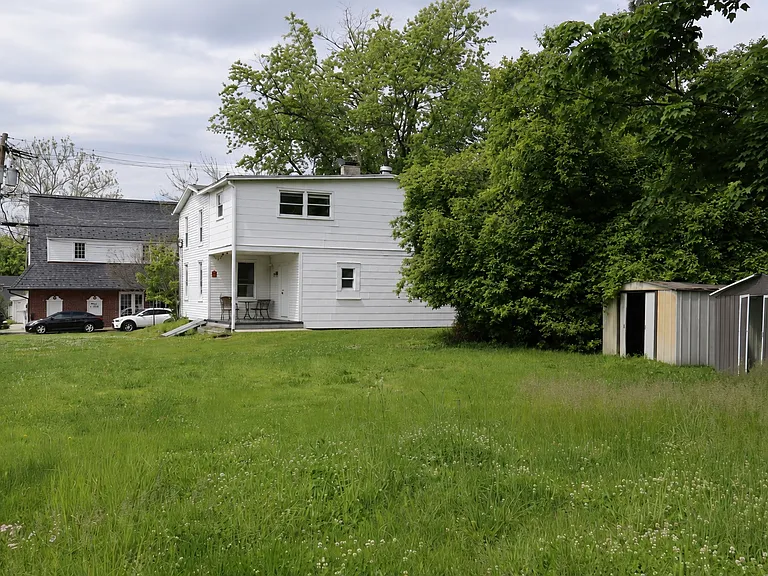 8 S Greenwood Ave — Photo 16