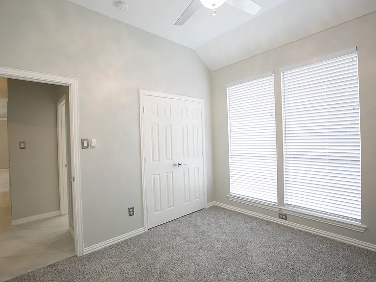 5814 Norfolk Ln — Photo 34
