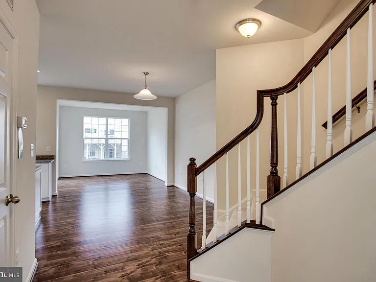 9029 Christina Pl — Photo 14
