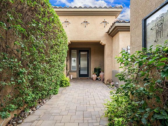3rd image of 81194 Avenida Colonias