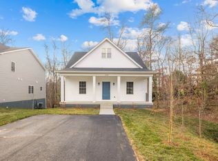 The Lindsay Plan, West Village, Scottsville, VA 24590
