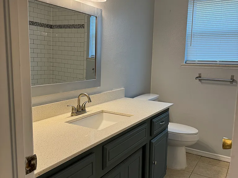 13908 Jeffery Dr — Photo 16