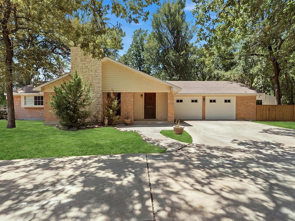 1st image of 21927 Allyson Rd