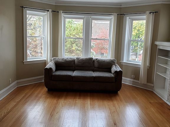 2nd image of 5443 N St Louis Ave
