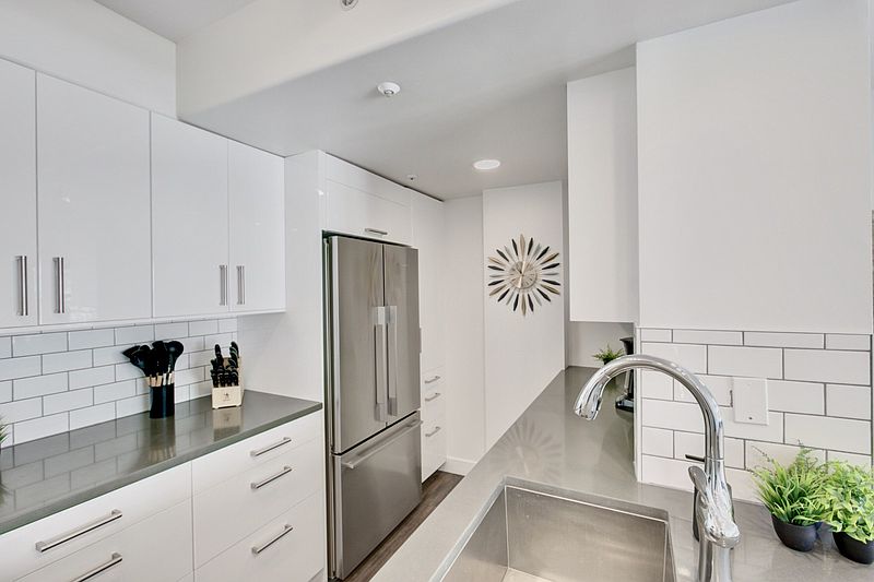 Vancouver Apartment for rent - 2 Bedrooms — photo 33