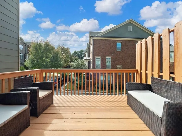 1197 Lavista Cir NE — Photo 12