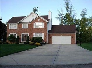 311 Hearthstone Dr, New Castle, PA