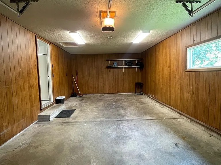 131 N Fairwood Ave — Photo 25