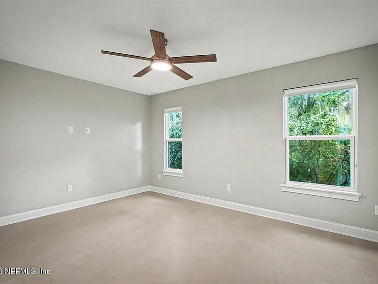 2210 Shepard St — Photo 21