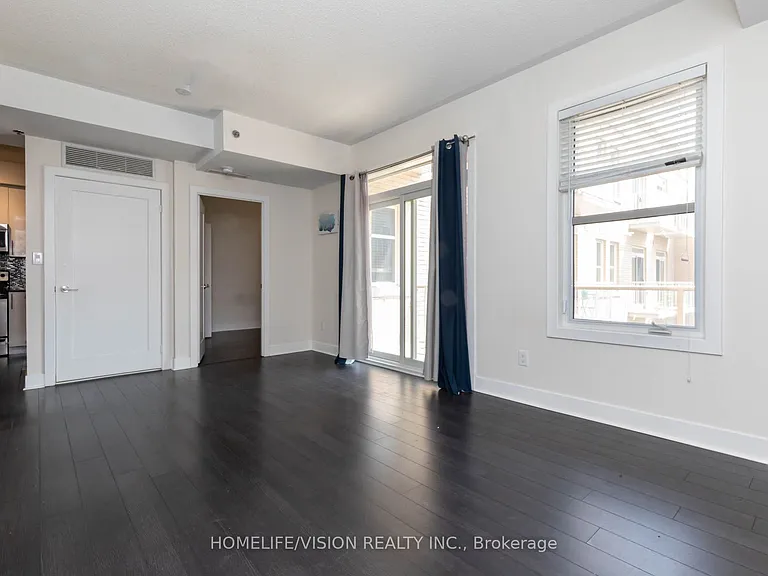 28 Prince Regent St #332 — Photo 2