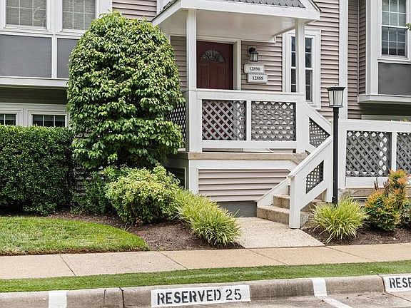 2nd image of 12888 Grays Pointe Rd #A