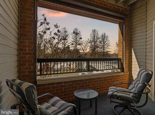 7055 Heritage Hunt Dr APT 211, Gainesville, VA 20155