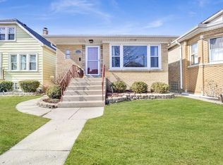 4566 N Meade Ave, Chicago, IL 60630