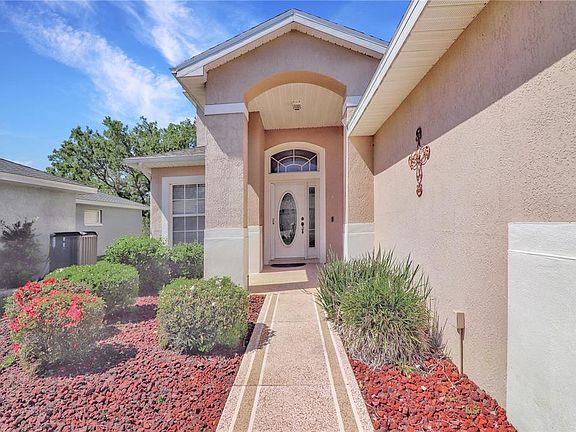 2nd image of 20751 Queen Alexandra Dr