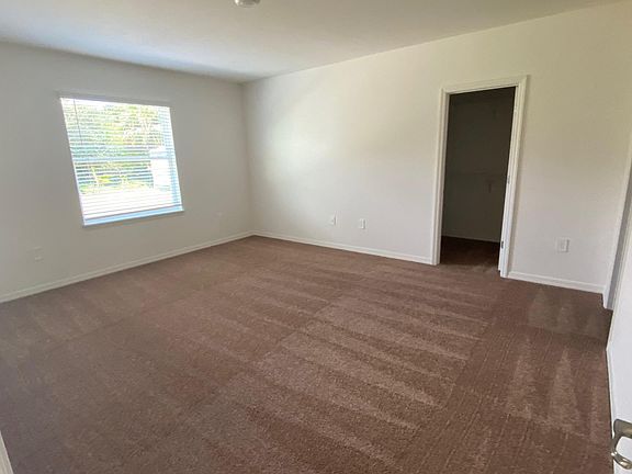 5th image of 4042 SW Jaqust St