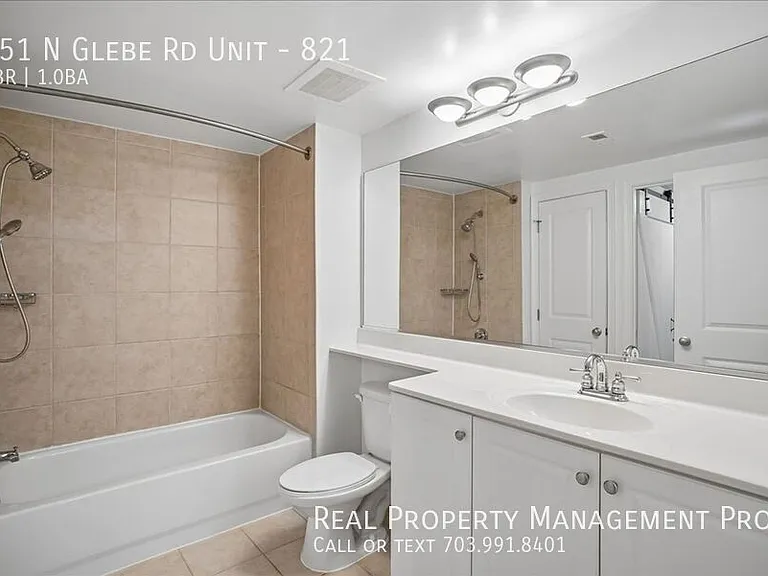 851 N Glebe Rd #821 — Photo 22