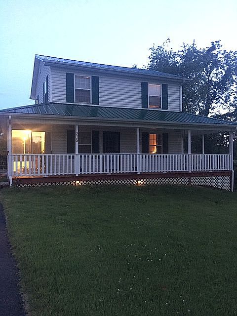 1st image of 238 Hallock Dr