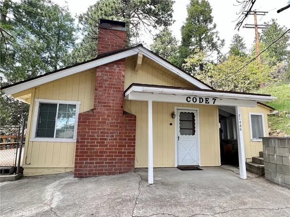 31486 Deer Lick Ln, Running Springs, CA 92382
