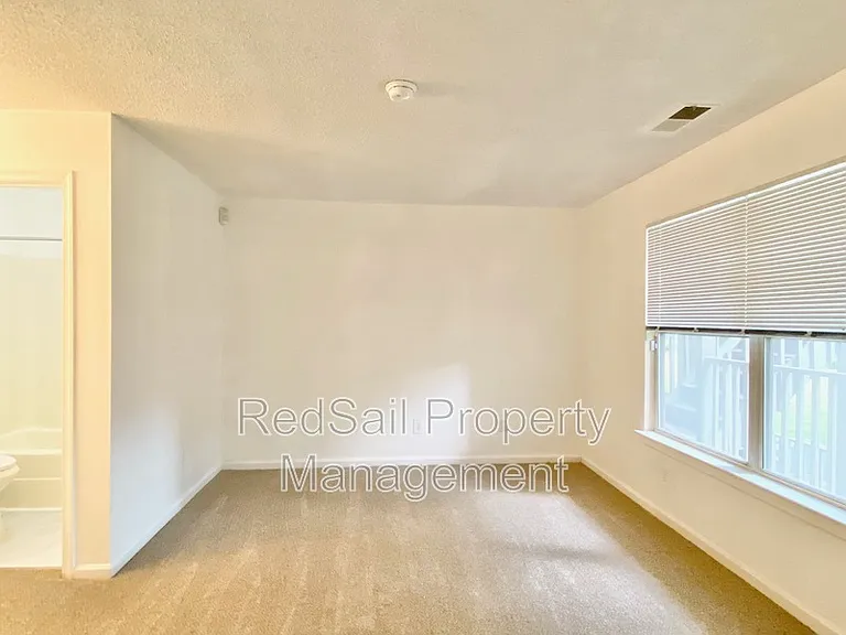 568 Candle Ln #204 — Photo 11