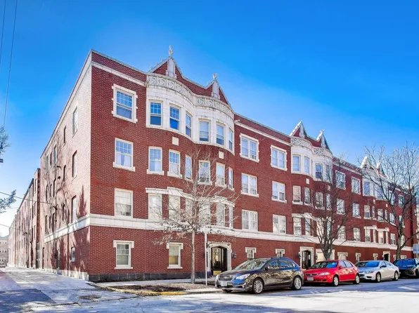 727 Erie St APT 3E, Oak Park, IL 60302