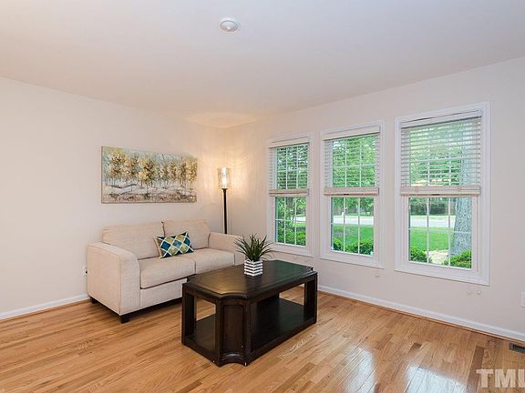 5th image of 1511 Saint Andrews Dr