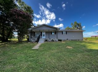 664 Tipps Rd, Belvidere, TN 37306
