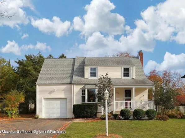 219 Elmwood Rd, Oakhurst, NJ 07755