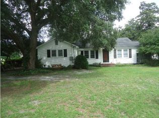 102 Jolly Ln, Moncks Corner, SC 29461