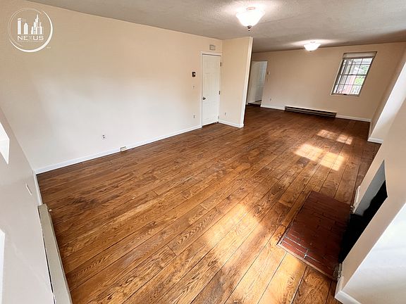 2nd image of 1567 E Main St Unit 4
