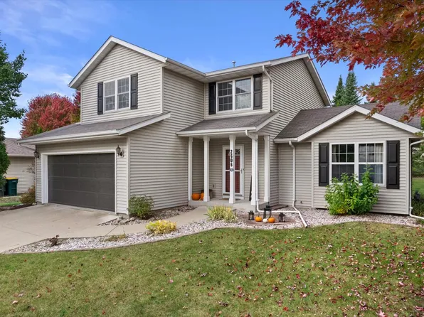2606 Park Forest DRIVE, West Bend, WI 53090